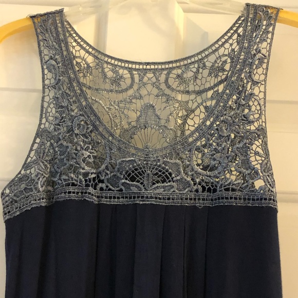 LAST CHANCE B’Leev lace top pleated swing tank top - Picture 2 of 8